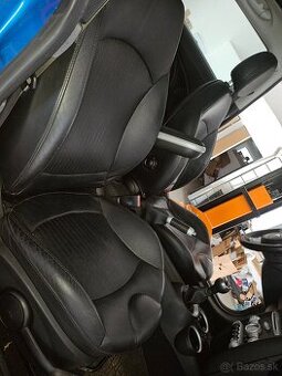 Predám interier mini Cooper R56