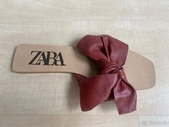 Šľapky ZARA