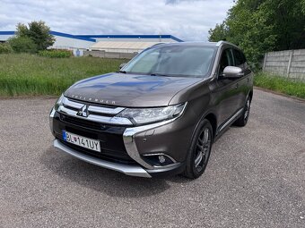 Mitsubishi Outlander 2.2 DI-D 4x4 Automat. 7 miestne.
