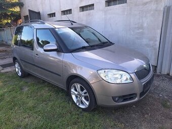 ŠKODA ROOMSTER BENZÍN KLÍMA