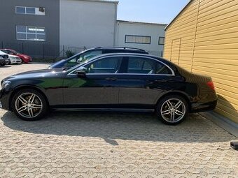Mercedes benz E Sedan