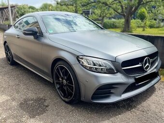 Mercedes-Benz C 300 Coupé AMG Line