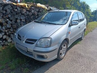 Nissan Almera Tino