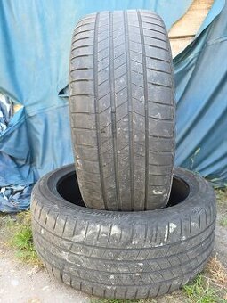 Ponúkame 2 letné pneumatiky Bridgestone Turanza 225/40 R19