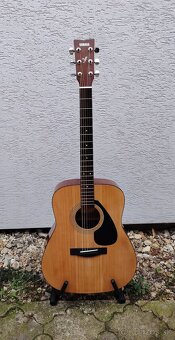 Gitara Yamaha