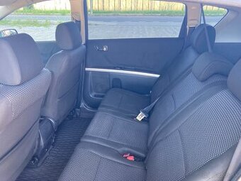 TOYOTA Corolla Verso D4D