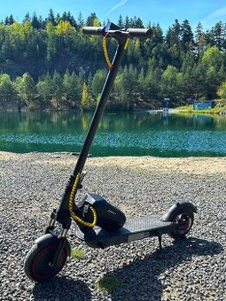 Elektrokolobežka Xiaomi Pro + externá batéria