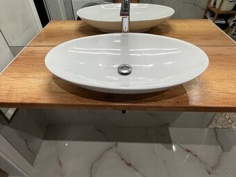 Umývadlo na dosku aj s batériou