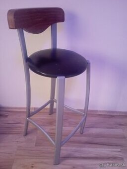 Dve barové stoličky