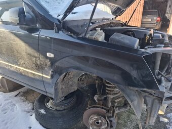 Rozpredam kia sorento 2.5 103kw 16w