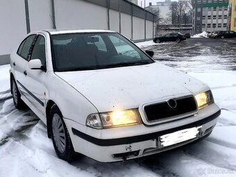 Predam skoda octavia