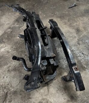 Predám chladičovu stenu bmw e90/91