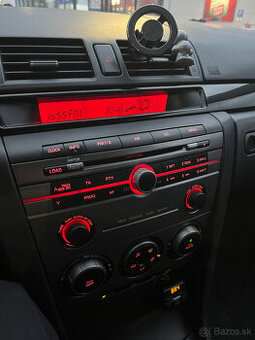 Predám originálne OEM rádio Mazda 3 BK (2004-2009)