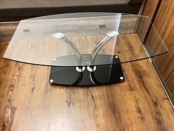 Luxusný stolík z tvrdeného skla a chromu