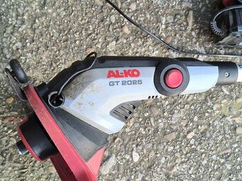 Aku strunová kosačka