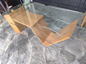 Konferenčný stolík