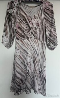 Šaty RinaScimento S