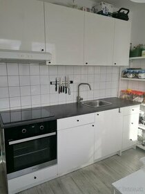 Ikea kuchyna KNOXHULT horne skrinky - 1