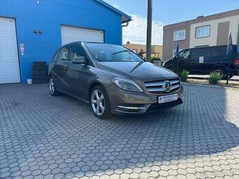 Mercedes-Benz B trieda 180 CDI A/T