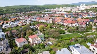 POZEMOK SO STAVEBNÝM POVOLENÍM - 332 m2, na Grote