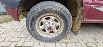 235/70 R16