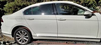 Volkswagen Passat B8 2.0 TDi 2018 predám DVERE spolujazdcová
