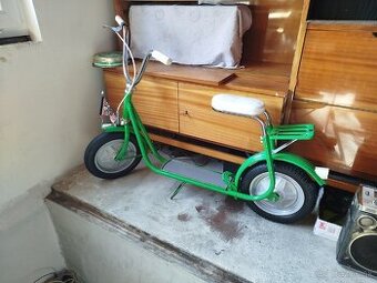 Retro kolobežka