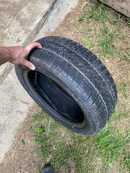 225/50 R17