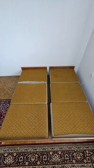 2 postele s matracmi DARUJEM
