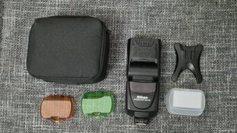 Nikon SB700