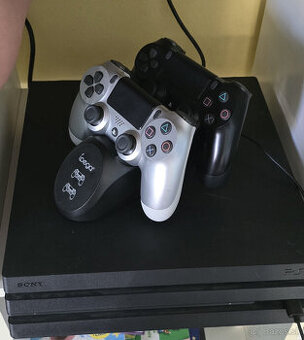 PS 4