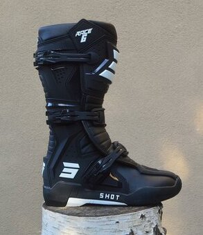 SHOT čierne čižmy 44