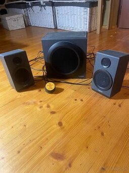 Logitech reproduktory aj so subwooferom
