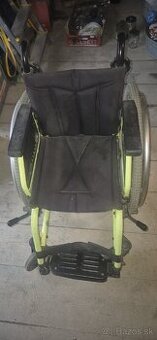 Darujem – 2× invalidný vozík (plne funkčné)