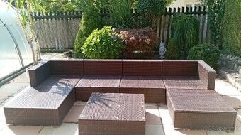 Ratanový záhradný nábytok