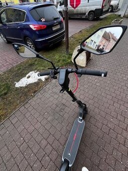 Elektrická kolobežka Segway Ninebot F3 - 1