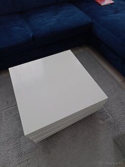 Konferenčný stolík