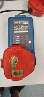 Nabíjačka Makita DC1414 F a dva akumulátory