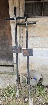 Ručne vyrábané náhrobne kríže
