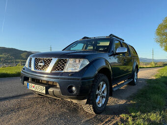 NISSAN NAVARA DOUBLE CAB 2,5