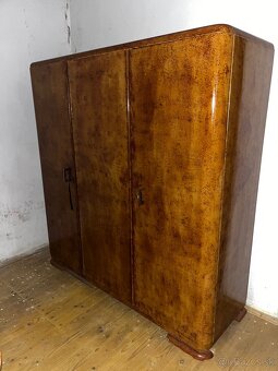 Cely set stareho nabytku - 1