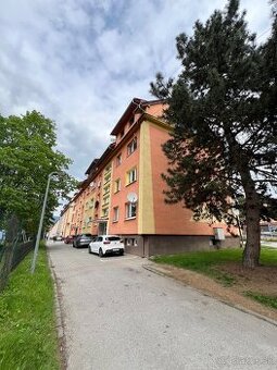 PRENÁJOM - dvojizbový byt v centre DK