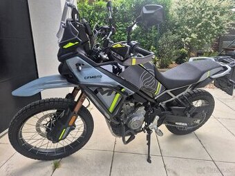CF MOTO 450 MT