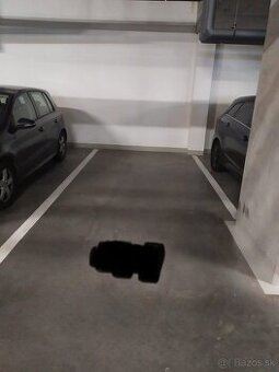 Garážovej státie Slnečnice Zuzany Chalupovej 12A