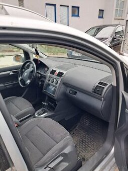 VW Touran 2,0tdi 125kw DSG