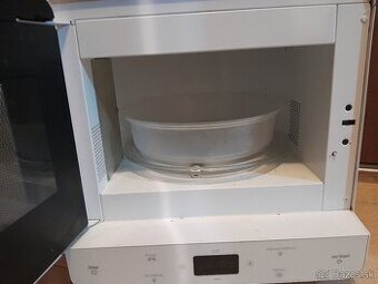 mkrovlna Whirlpool