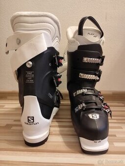 Dámska zánovná lyžiarska výstroj (zjazdové lyžovanie)