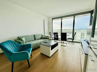 AVENUE | 2i byt s výhľadom na hrad v unikátnom projekte Euro