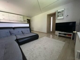 Levice 3 izbový byt v centre na prenájom