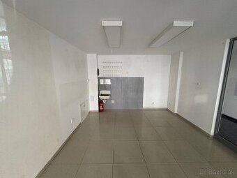 Reality Kolesár prenajíma obchodný priestor Gastrodom centru
